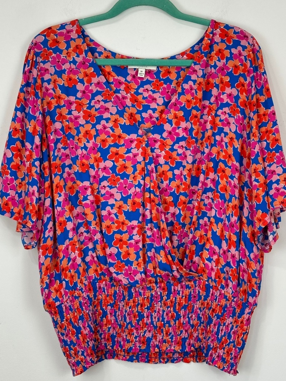 Skies Are Blue Curvy Women's Floral Flutter Sleeve Smocked Top 1X Ditzy